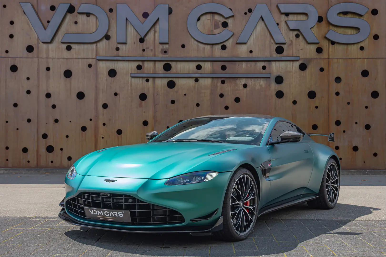 Aston Martin Vantage 4.0 V8 F1 Edition | Carbon | Aerokit | 360 | Elec. Zöld - 1