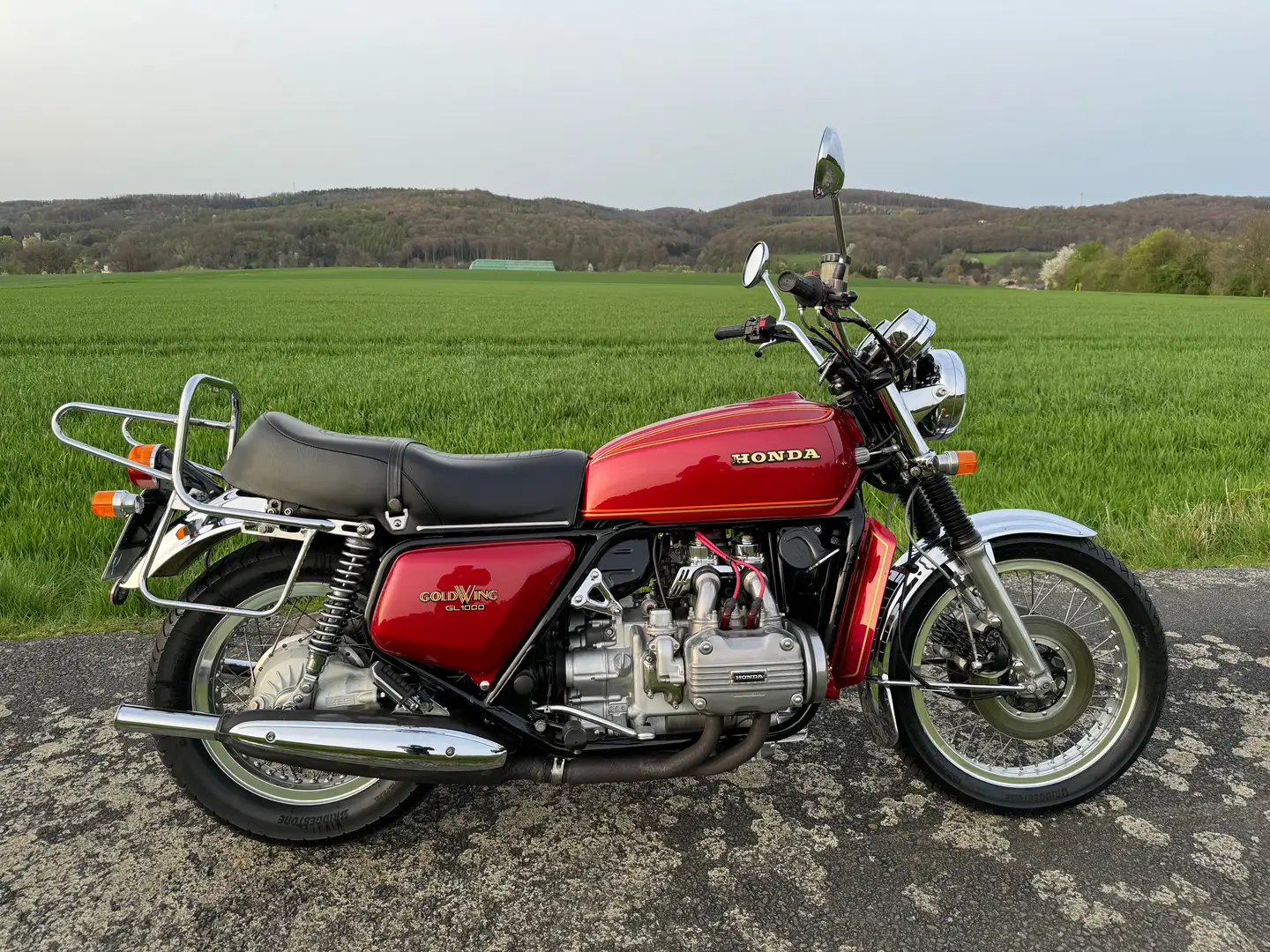 Honda GL 1000 Gold Wing Red - 2