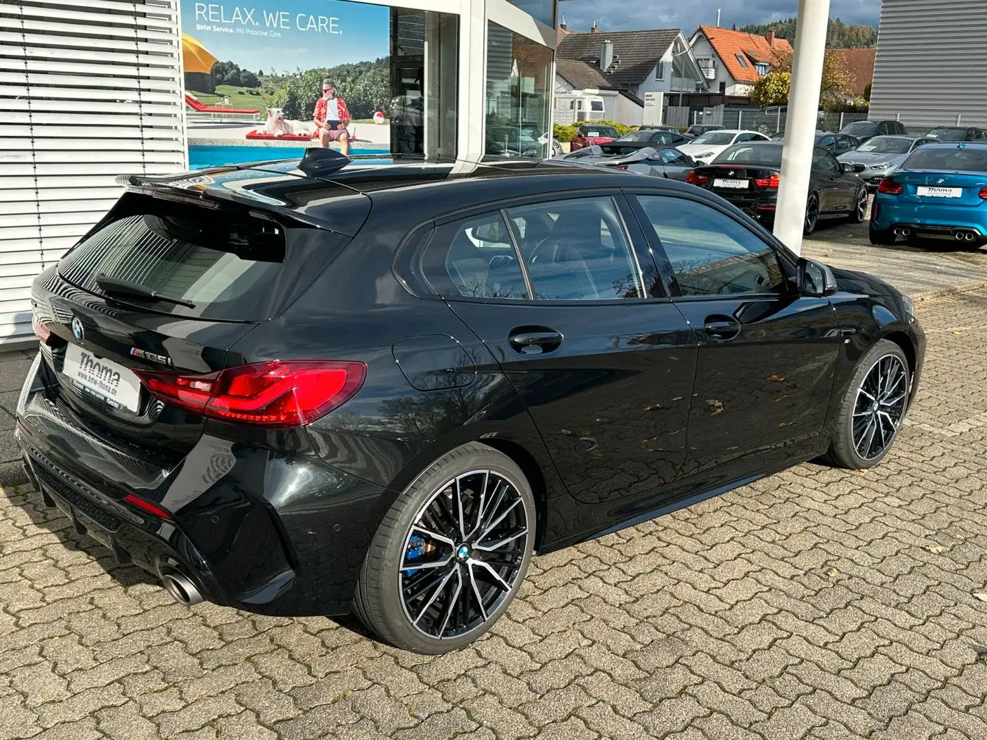 BMW 135 i xDrive+HUD+HIFI HarmK.+el.GSD+M-Sportsitz Schwarz - 2