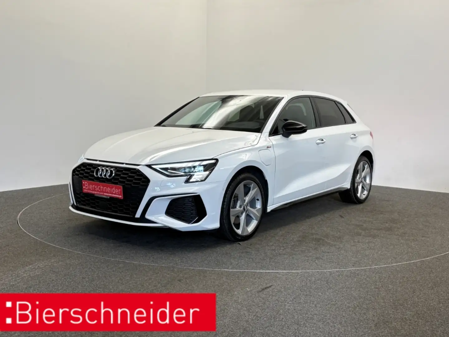 Audi A3 Sportback 40 TFSI e S tronic line MATRIX B&O KAMER Weiß - 1