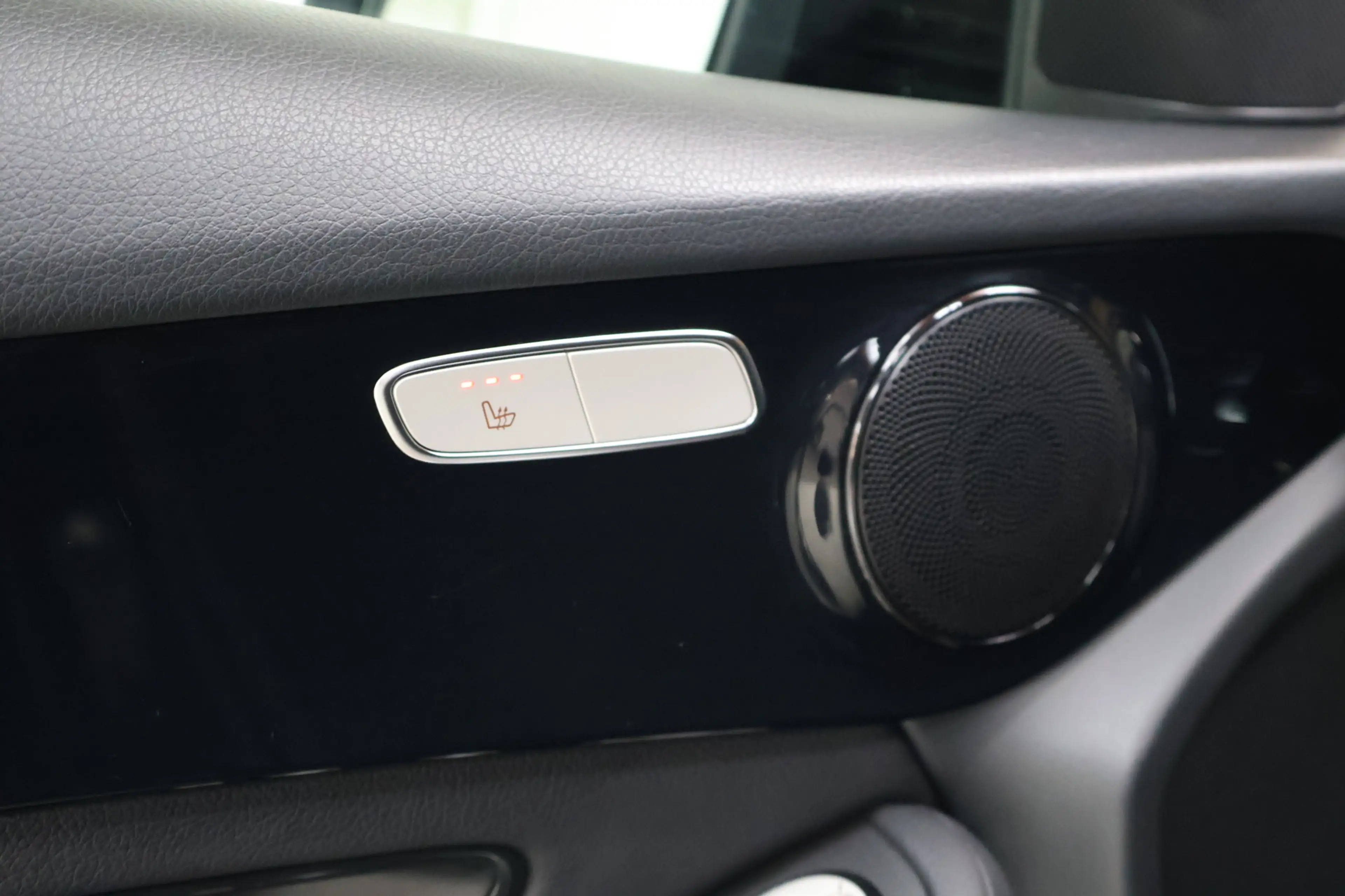 Mercedes-Benz GLC 300 300e 4MATIC Business Solution | Cam | Dab | Stoelv — photo 19