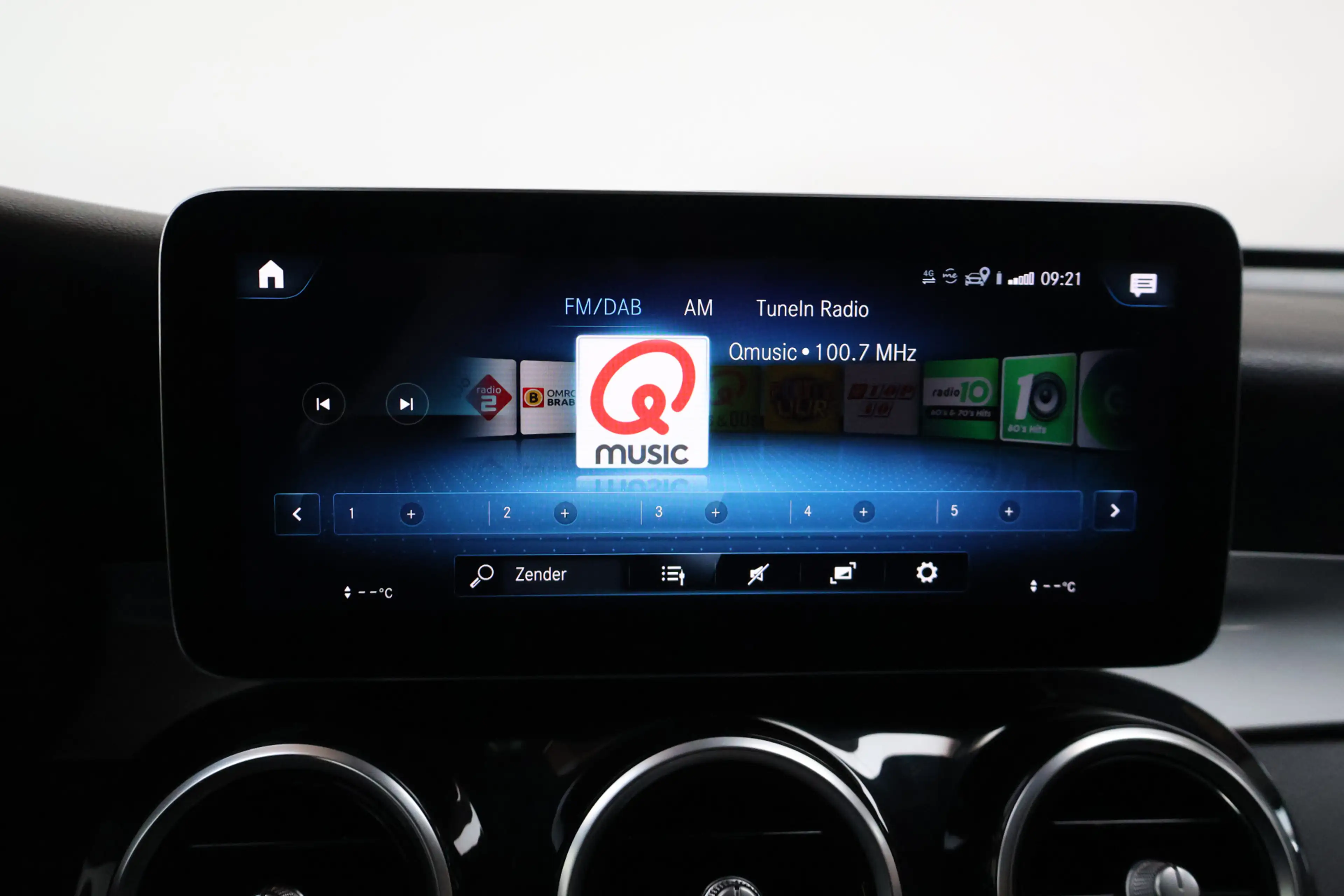 Mercedes-Benz GLC 300 300e 4MATIC Business Solution | Cam | Dab | Stoelv — photo 23