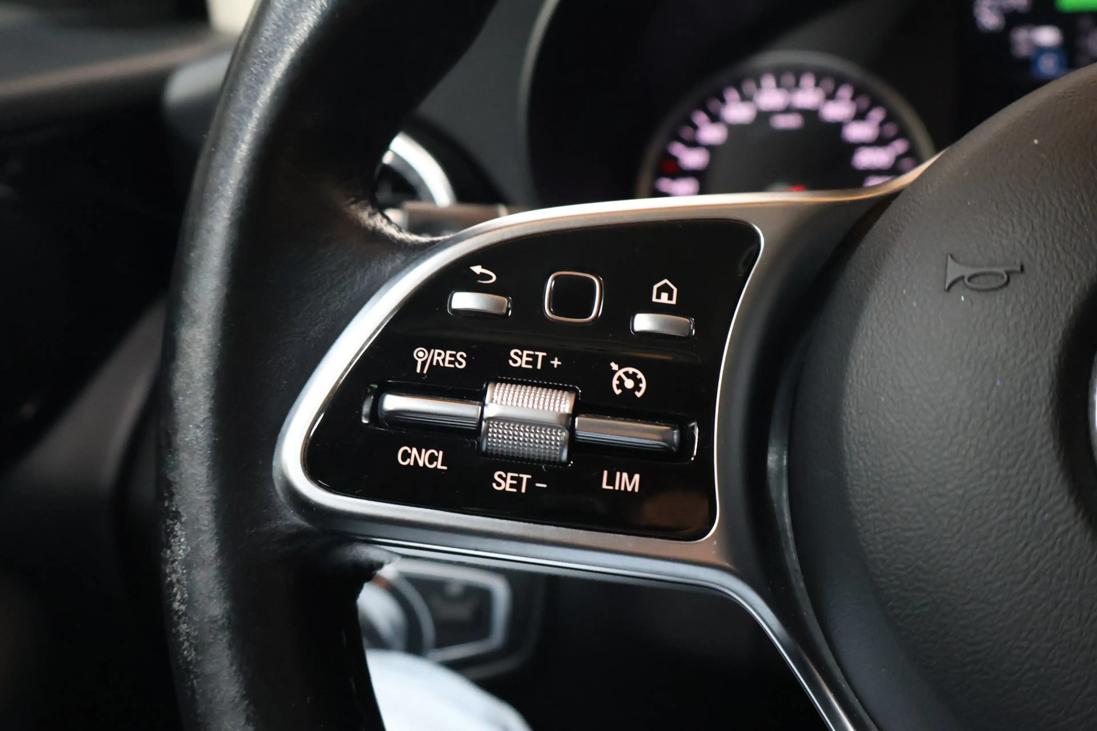 Mercedes-Benz GLC 300 300e 4MATIC Business Solution | Cam | Dab | Stoelv — photo 20