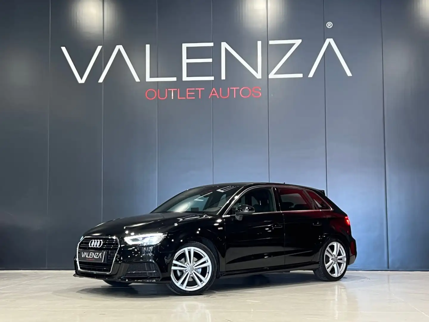 Audi A3 Sportback 1.0 TFSI Black line S-T 85kW Negro - 1