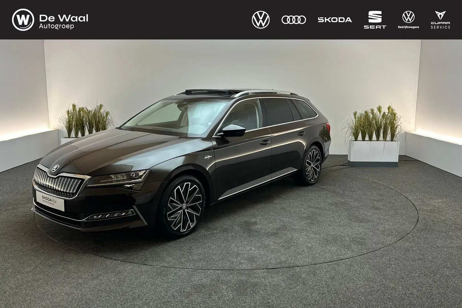 Skoda Superb Combi 1.4 TSI 218pk DSG PHEV Lauren & Klement | Ca Bruin - 1