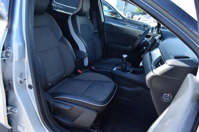 Renault Captur view 15