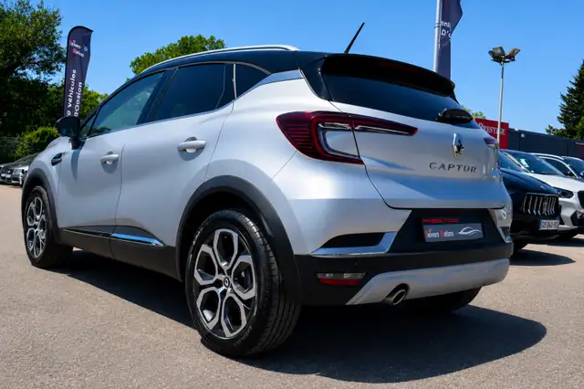 Renault Captur view 3