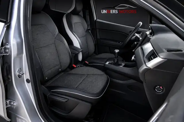 Renault Captur view 5