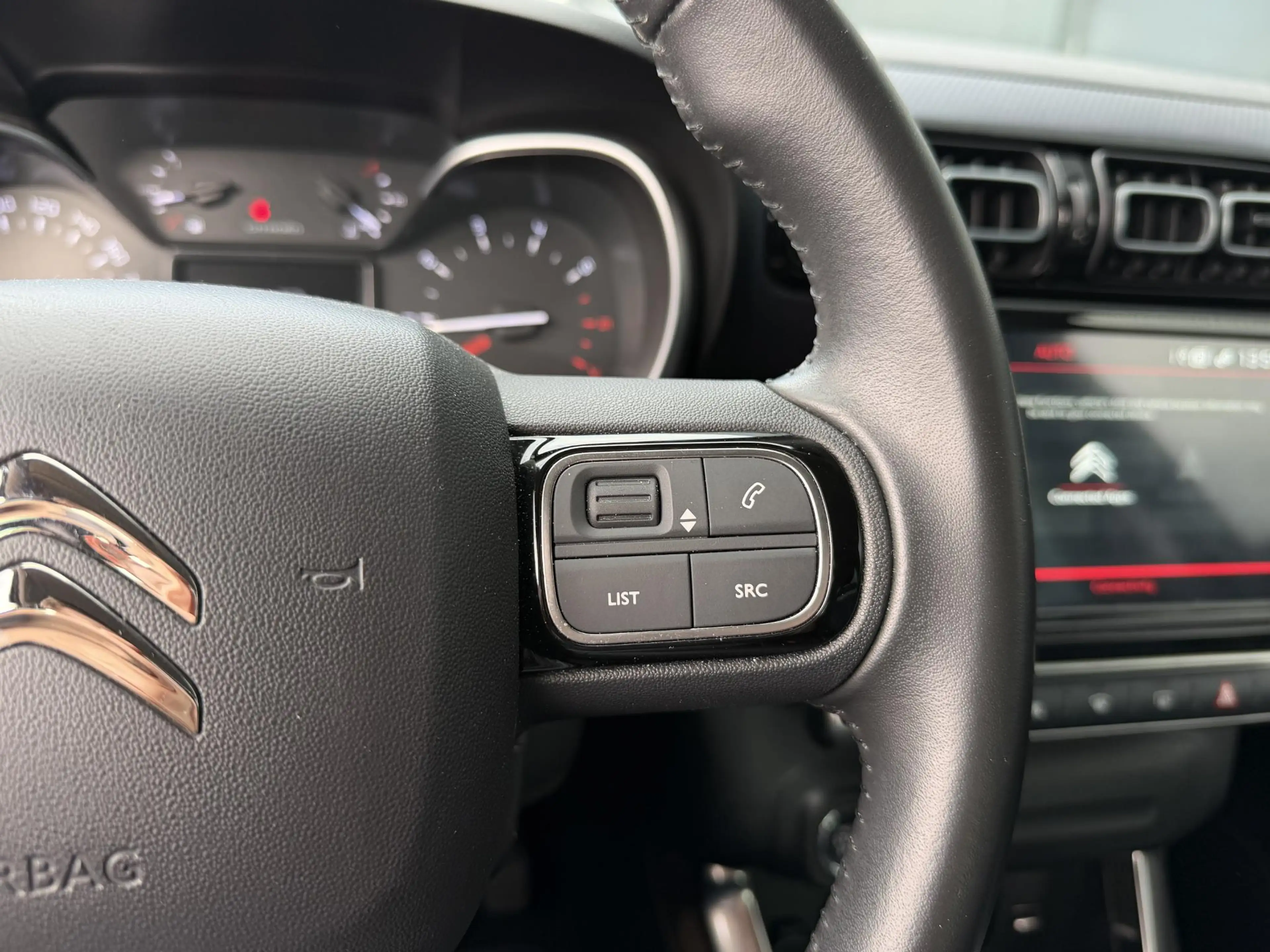 Citroen C3 Aircross 1.2 PureTech Shine Ripcurl 17"/Trekhaak/Stoelverwa — photo 16