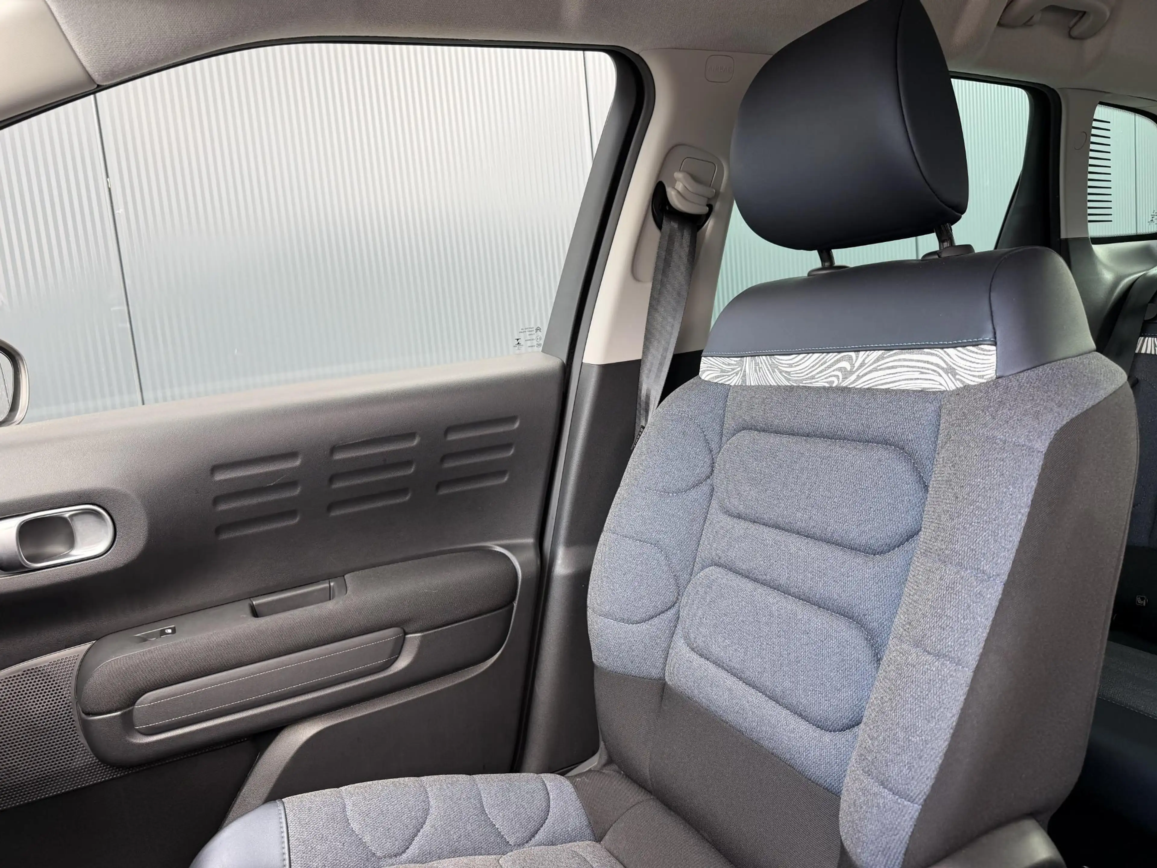 Citroen C3 Aircross 1.2 PureTech Shine Ripcurl 17"/Trekhaak/Stoelverwa — photo 28