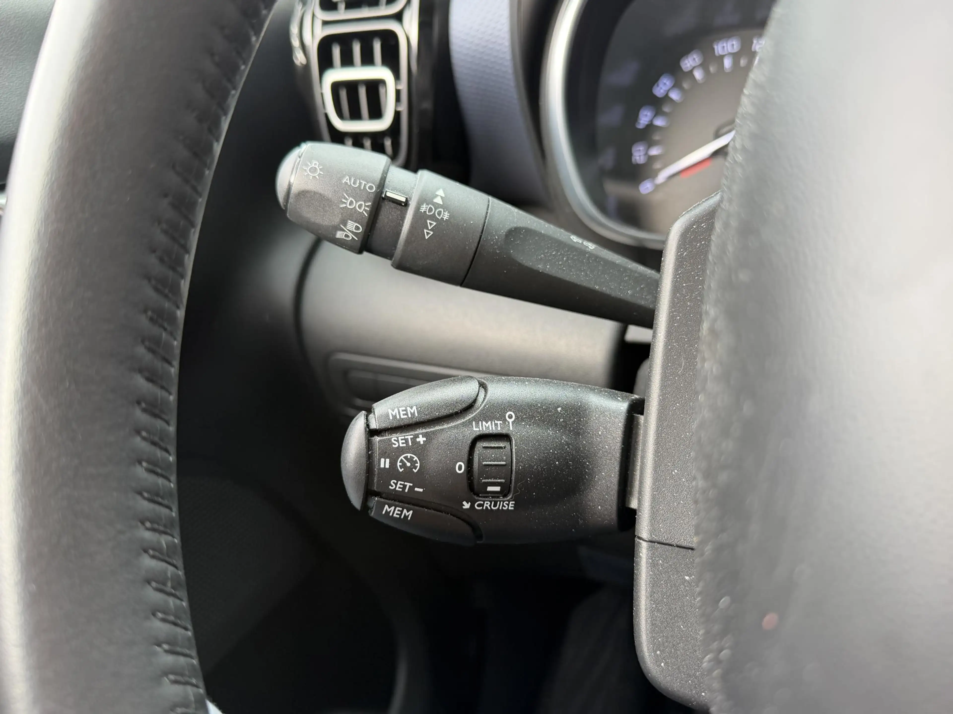 Citroen C3 Aircross 1.2 PureTech Shine Ripcurl 17"/Trekhaak/Stoelverwa — photo 24