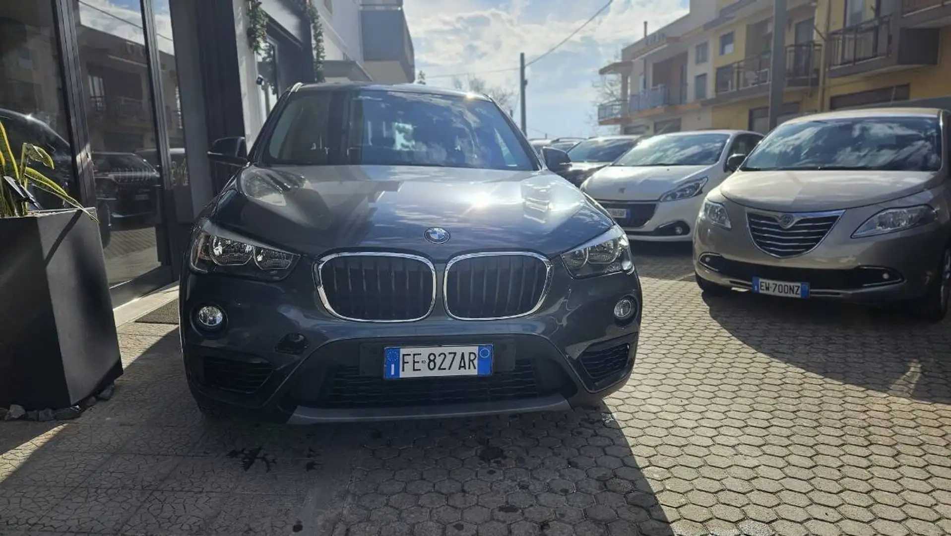 BMW X1 Xdrive18d Advantage auto Grigio - 2