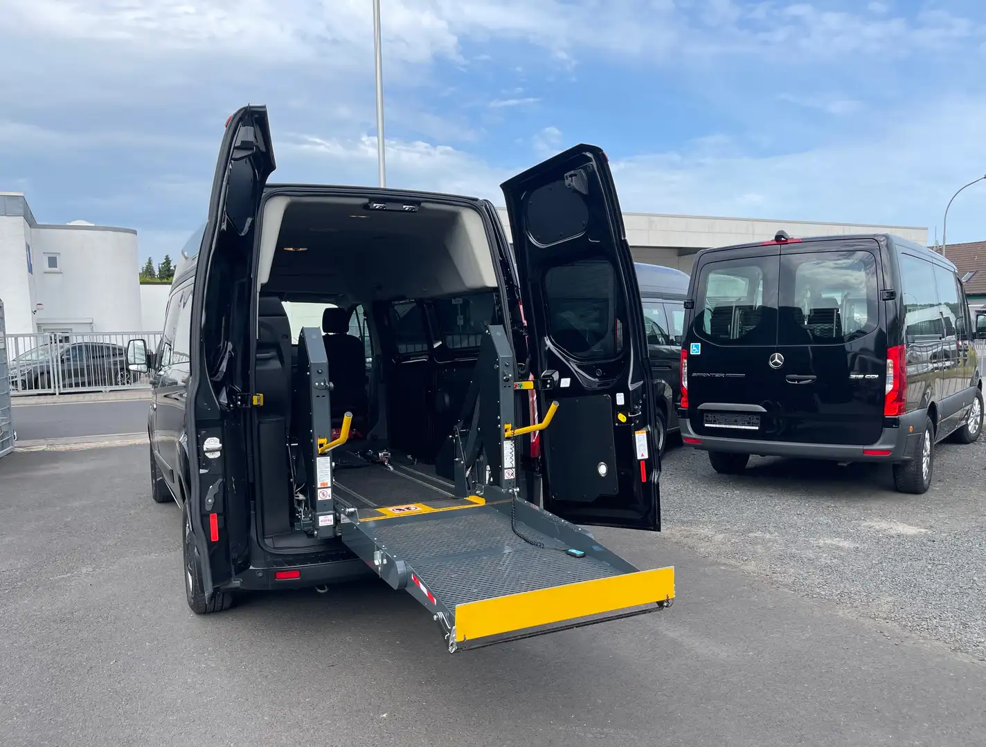 Ford Transit Custom L2 H2 Langversion Passivfahrer Automatik Schwarz - 1