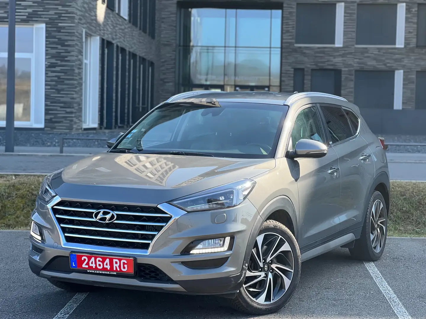 Hyundai TUCSON 1.6 Essence Gris - 1