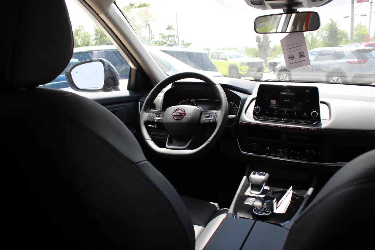 Nissan Rogue fotografie Nissan Rogue