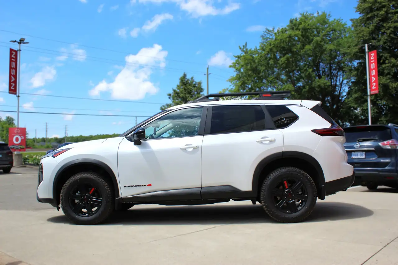 Nissan Rogue fotografie Nissan Rogue