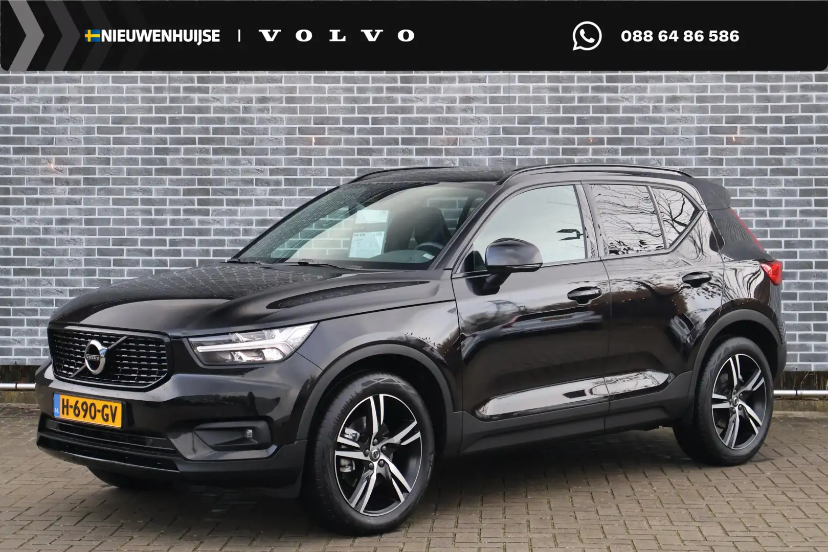 Volvo XC40 2.0 T4 R-Design | Panoramadak | Adaptive cruise co Schwarz - 1