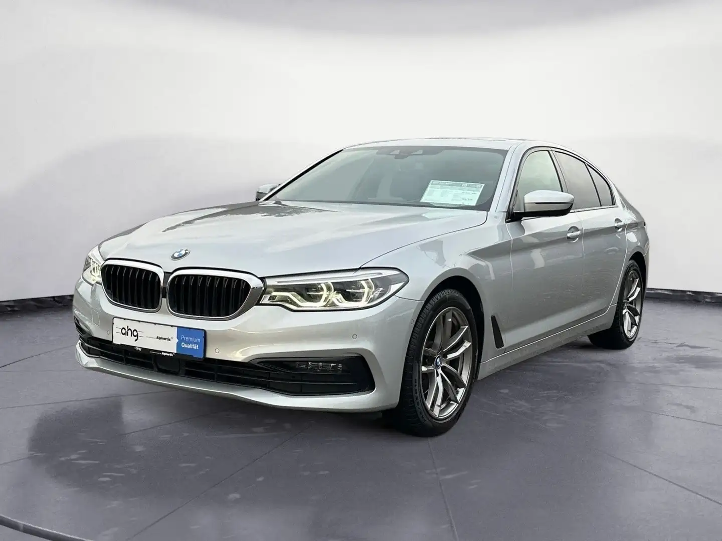 BMW 520 i Sportline Navi Aktive Geschw. Head Up Glasd Silber - 2