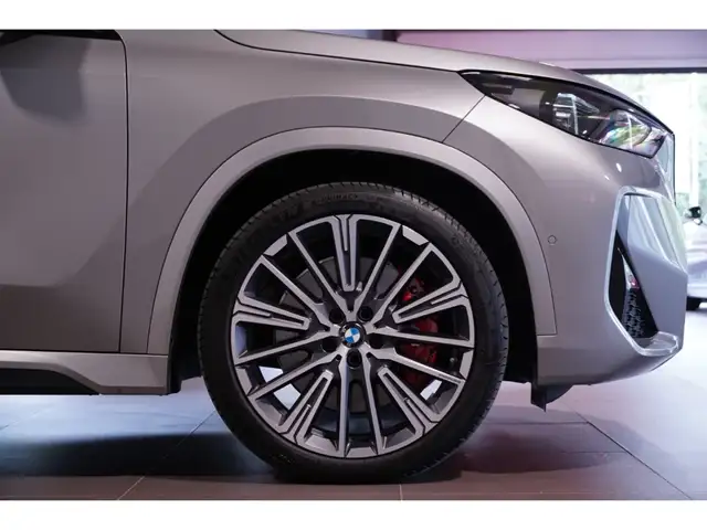 BMW X1 view 7