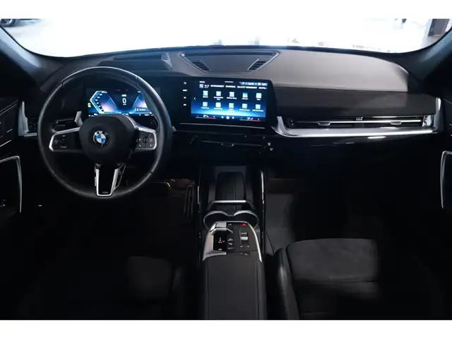 BMW X1 view 14