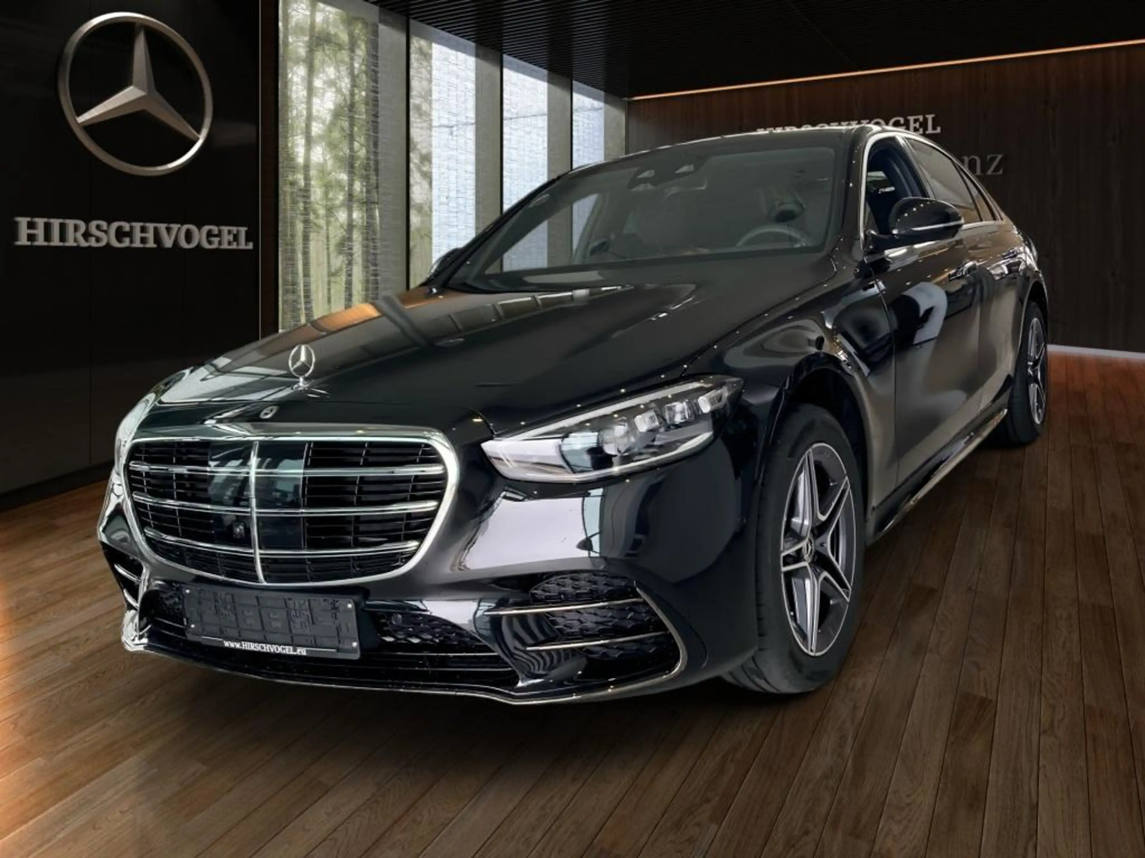 Mercedes-Benz S 350 d 4M AMG-Line+Night+AIRMATIC+DISTRON+Pano — photo 2