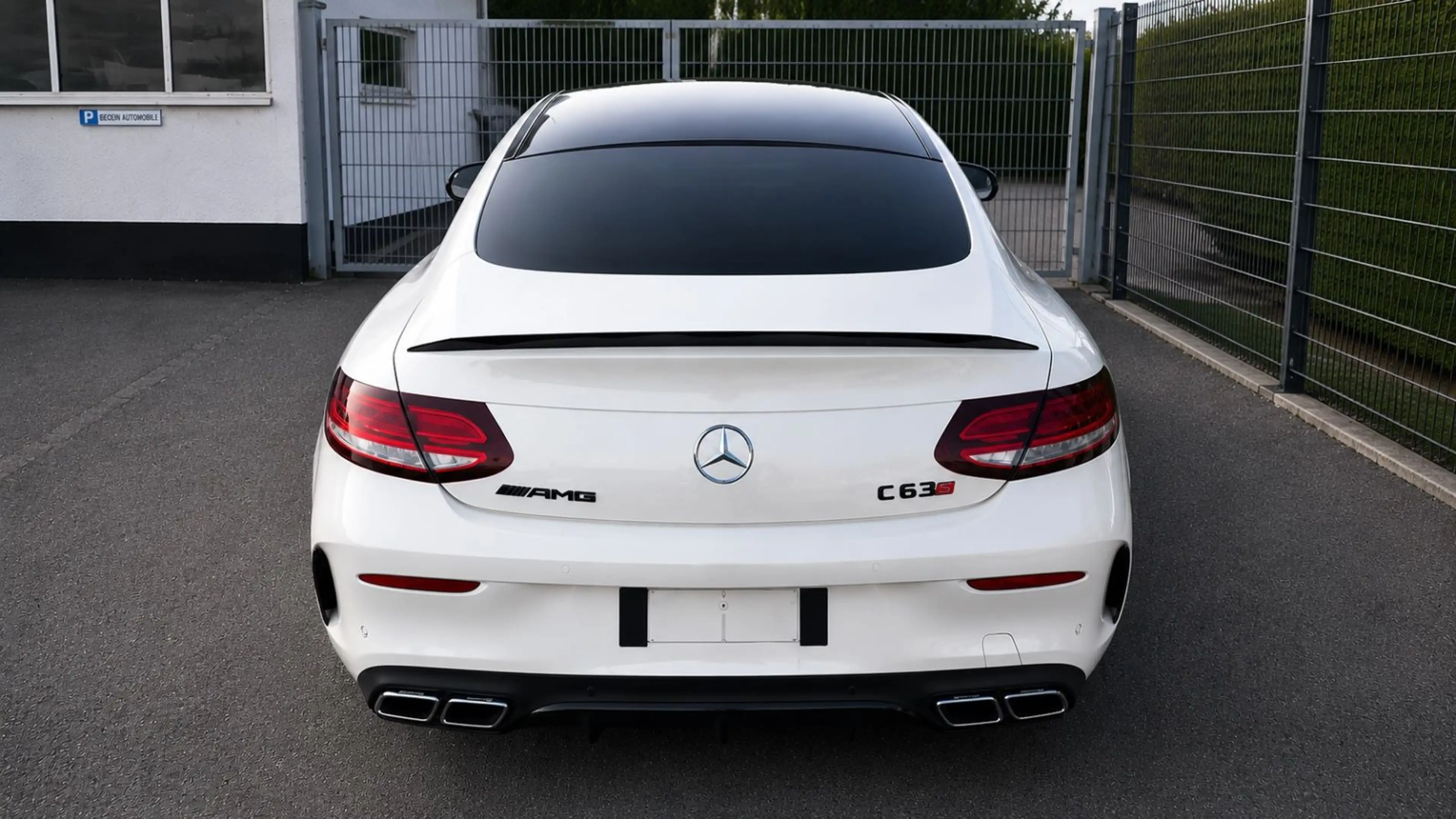Mercedes-Benz C 63 AMG Coupe*DISTRONIC PLUS*BURMESTER*GARANTIE — photo 9