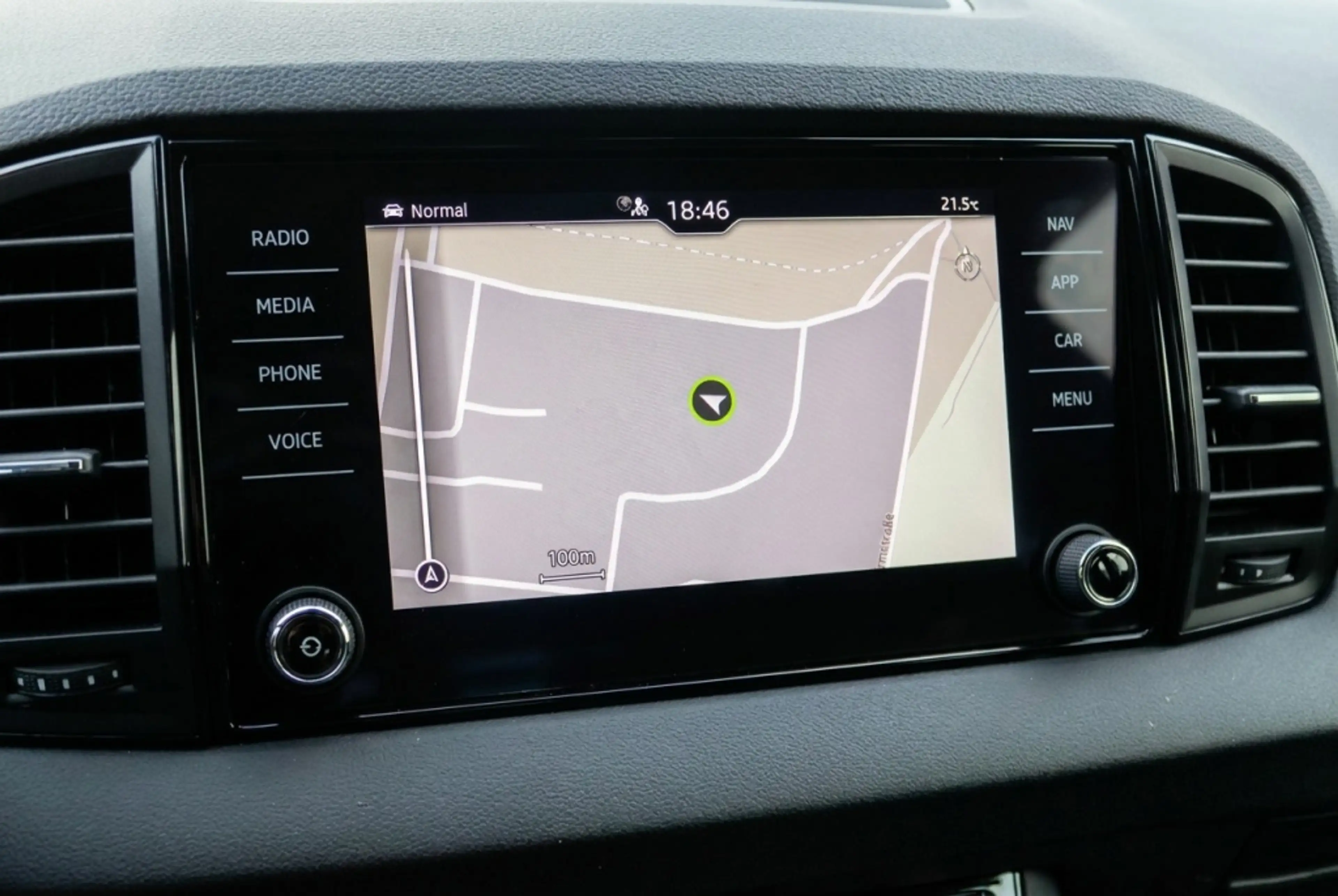 Skoda Karoq Sportline 1.5 TSI Camera l Elektrische Acherklep l — photo 17