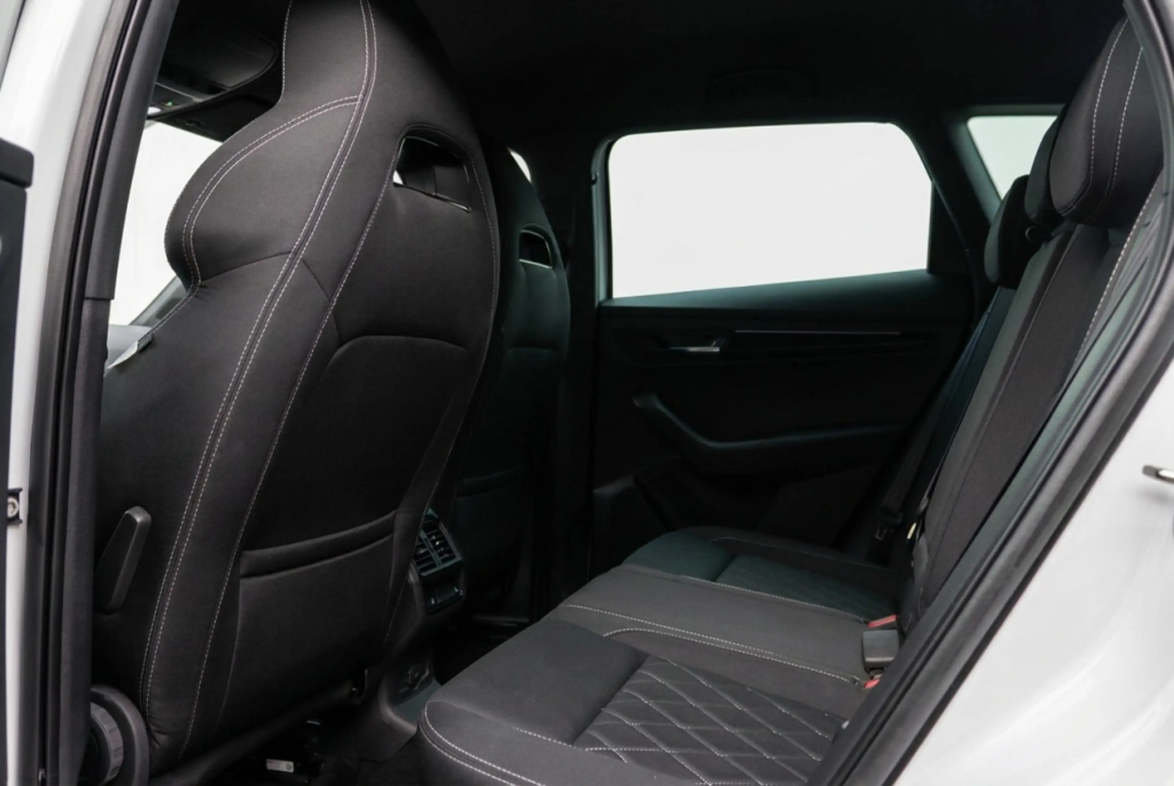 Skoda Karoq Sportline 1.5 TSI Camera l Elektrische Acherklep l — photo 12
