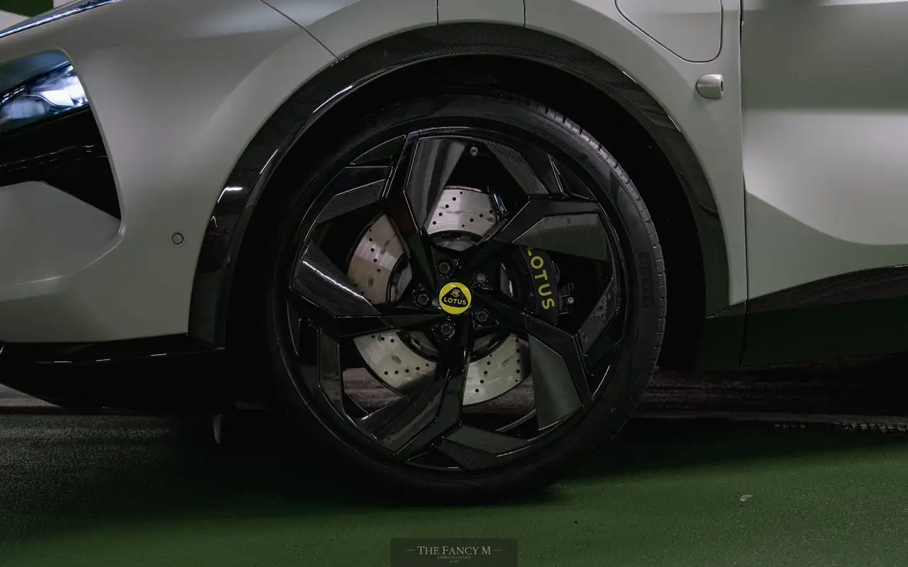 Lotus Eletre 2025 — фото 9