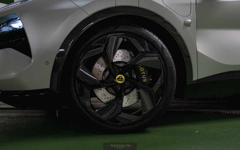 Lotus Eletre Eletre R 112kWh — photo 9