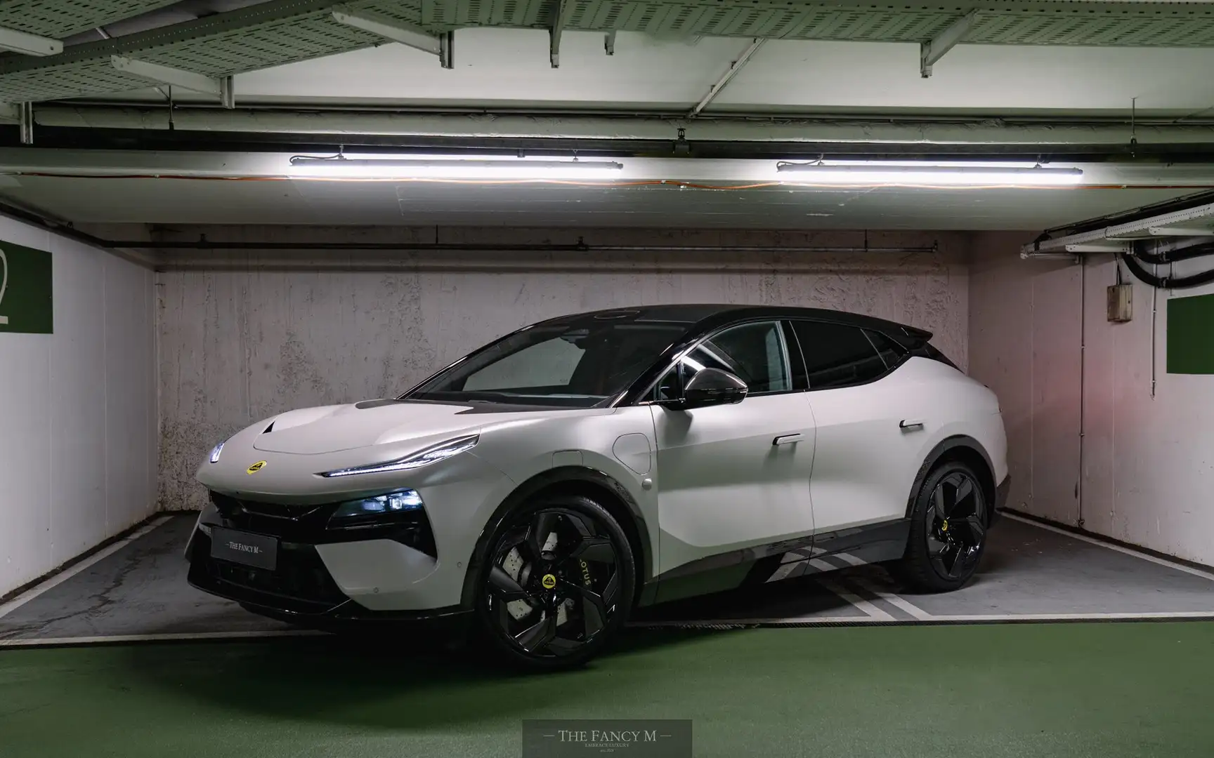 Lotus Eletre Eletre R 112kWh Grau - 1