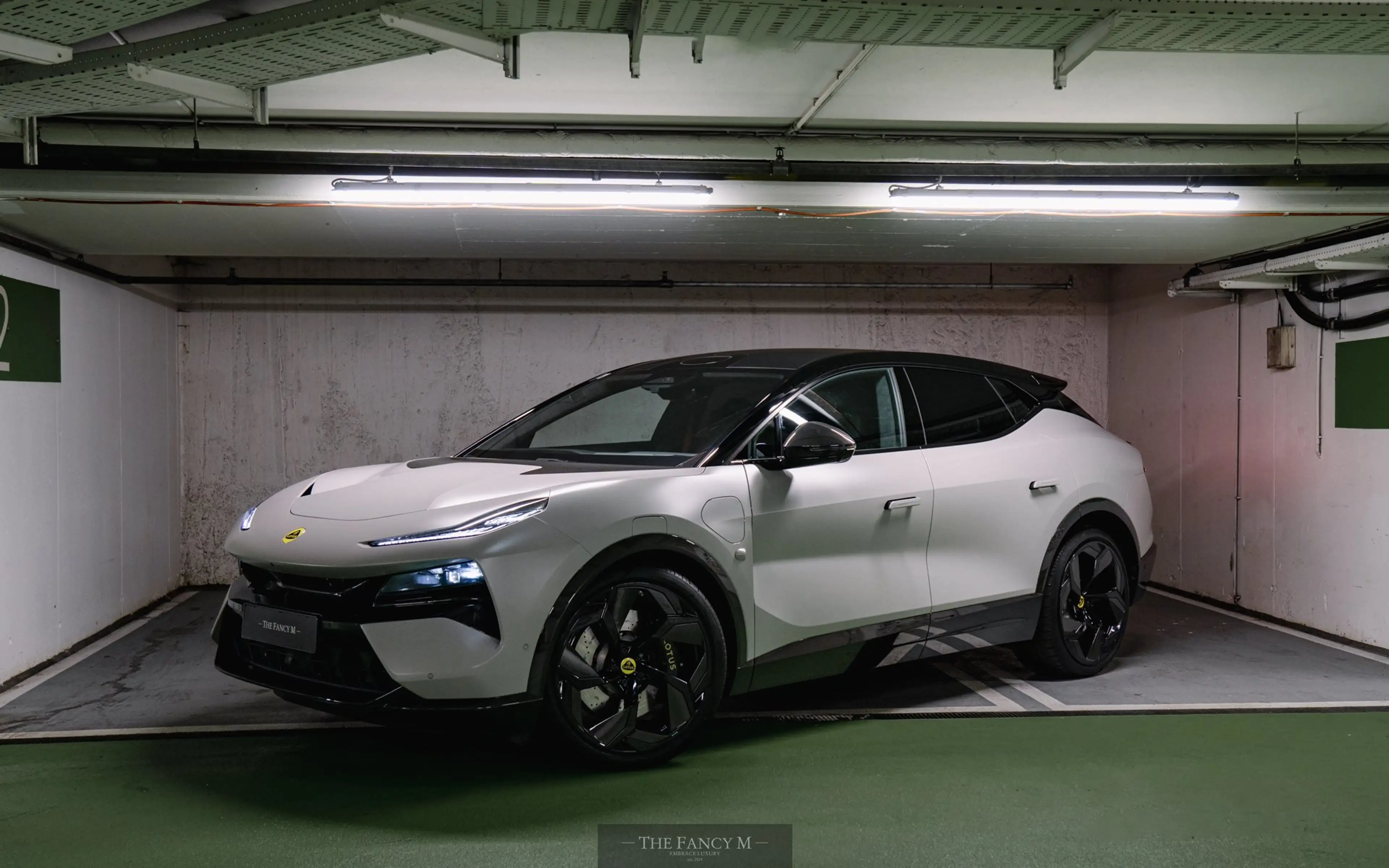 Lotus Eletre Eletre R 112kWh