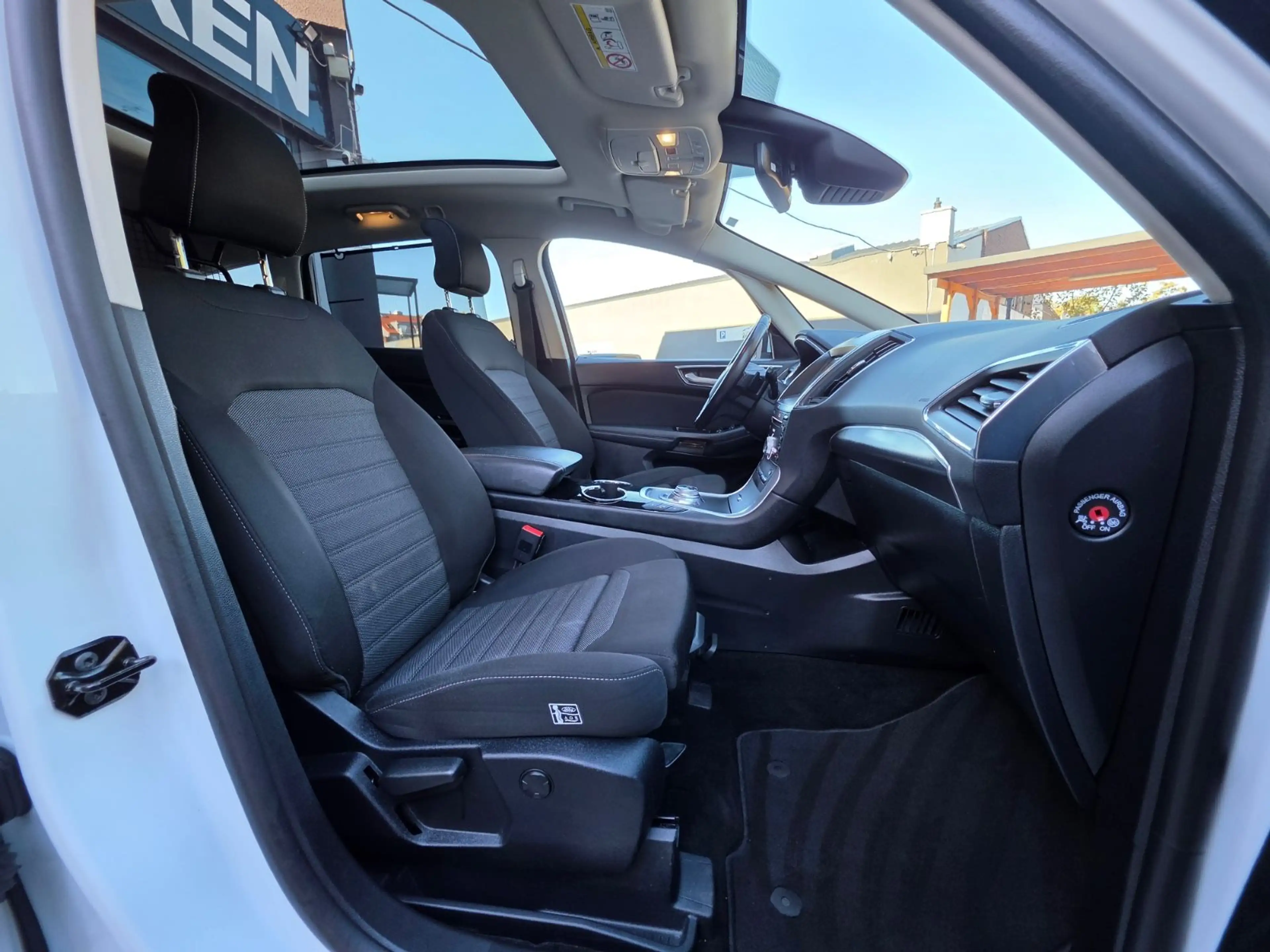 Ford S-Max Titanium 190PS Pano ACC BLIND 360°CarPL 1H — photo 9