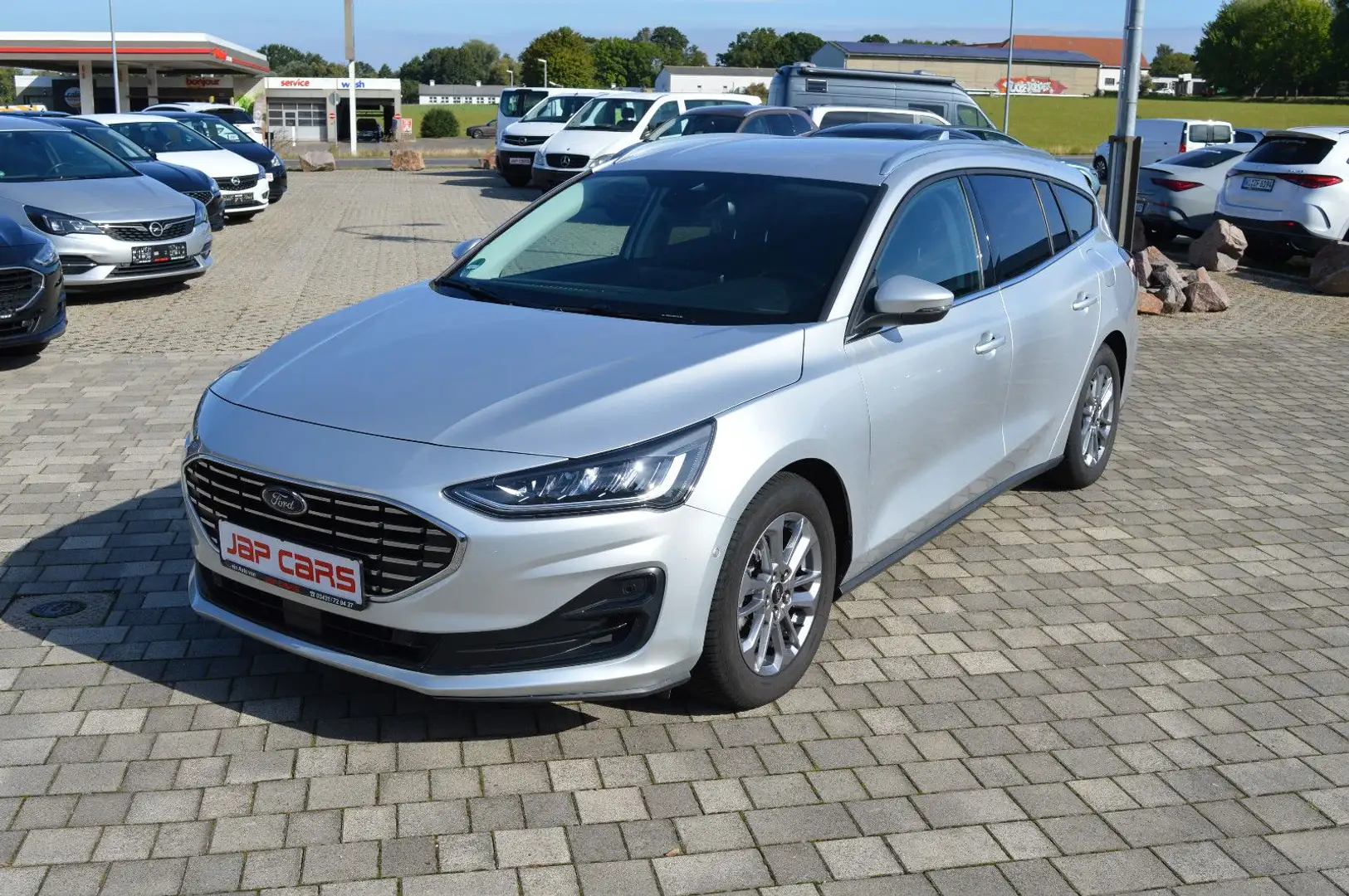 Ford Focus 1.5 EcoBlue Automatik Titanium X Silber - 1