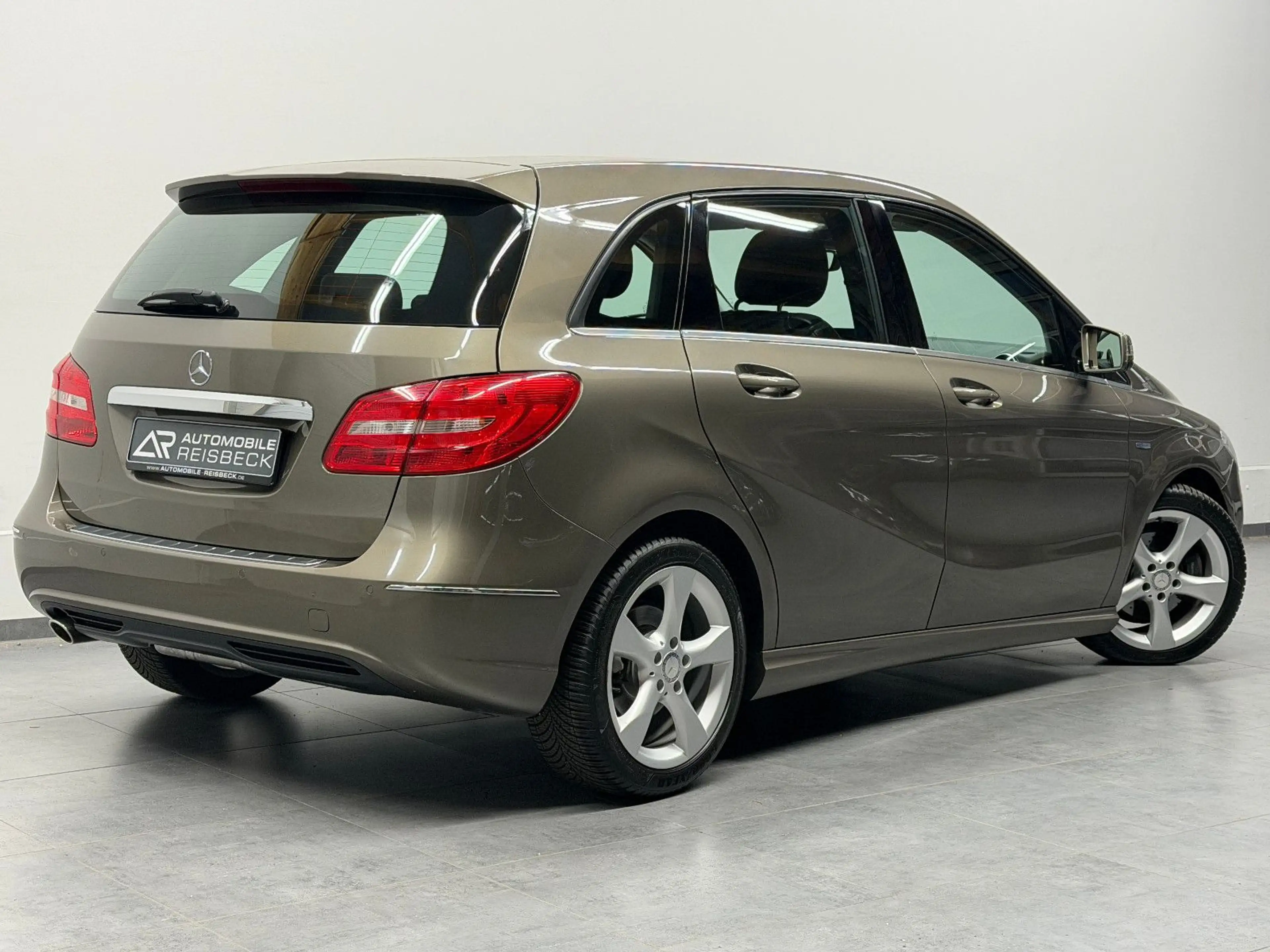Mercedes-Benz B 200 CDI *Sportpaket*Navi*el.Sitz*Klimaaut.* — photo 7