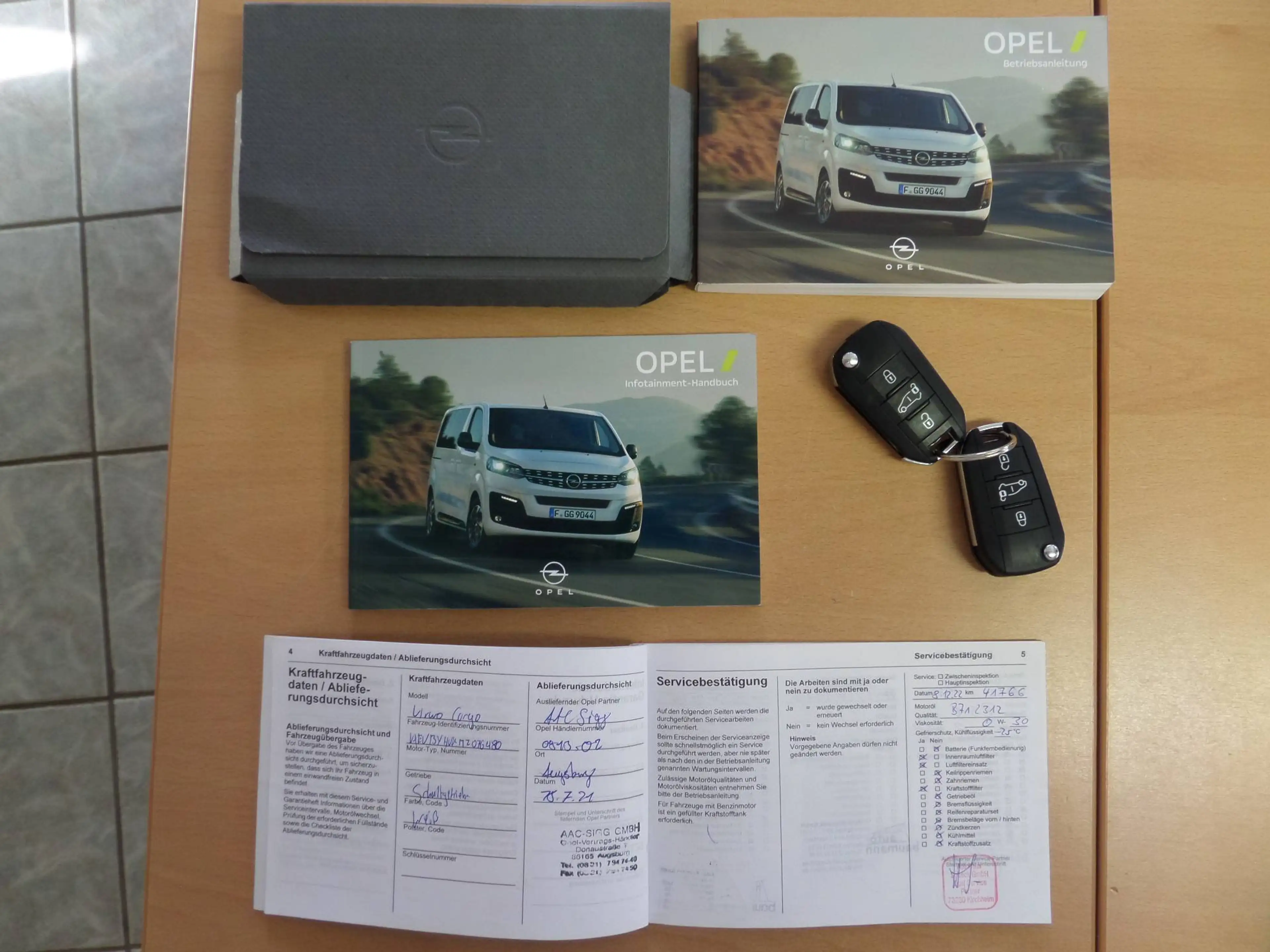 Opel Vivaro Edition L2+Sortimo+Schraubstock+Dachträger+Navi+Klima+Tempo+Cam+1.Hand+3xTeil-Leder — photo 15