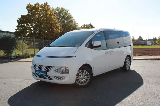 Hyundai STARIA Trend ACC Navi 360°Kamera 9-Sitzer 17"Alu