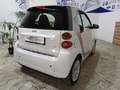 smart forTwo Fortwo 0.8 cdi Passion 54cv FL Blanc - thumbnail 11