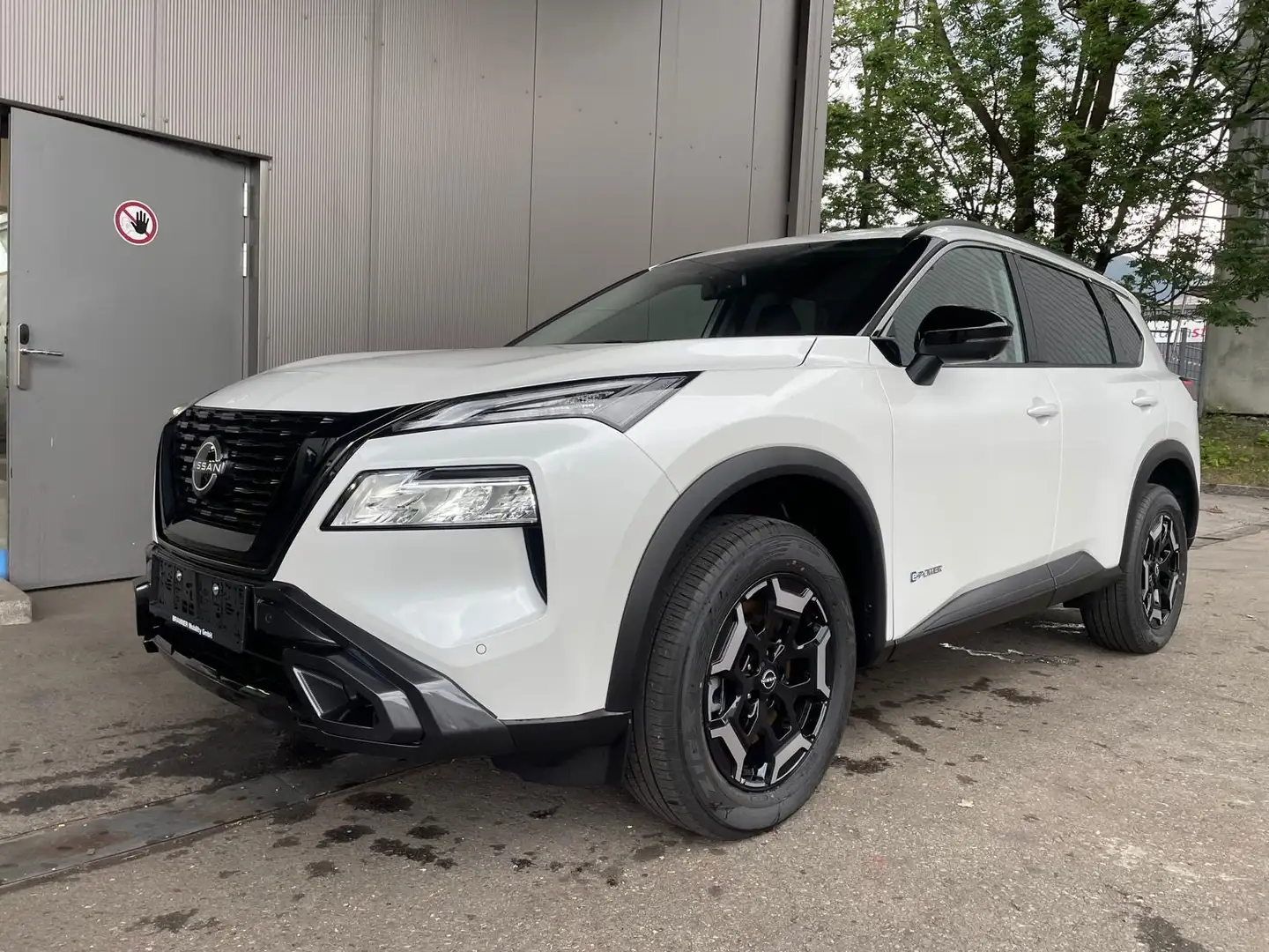 Nissan X-Trail 1,5 VC-T e-Power 4ORCE Allrad N-Trek Weiß - 1