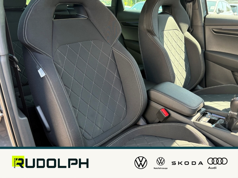 Skoda Karoq 1.5 TSI Sportline Temp LenkradHZG SHZ Matrix AHK N — photo 7