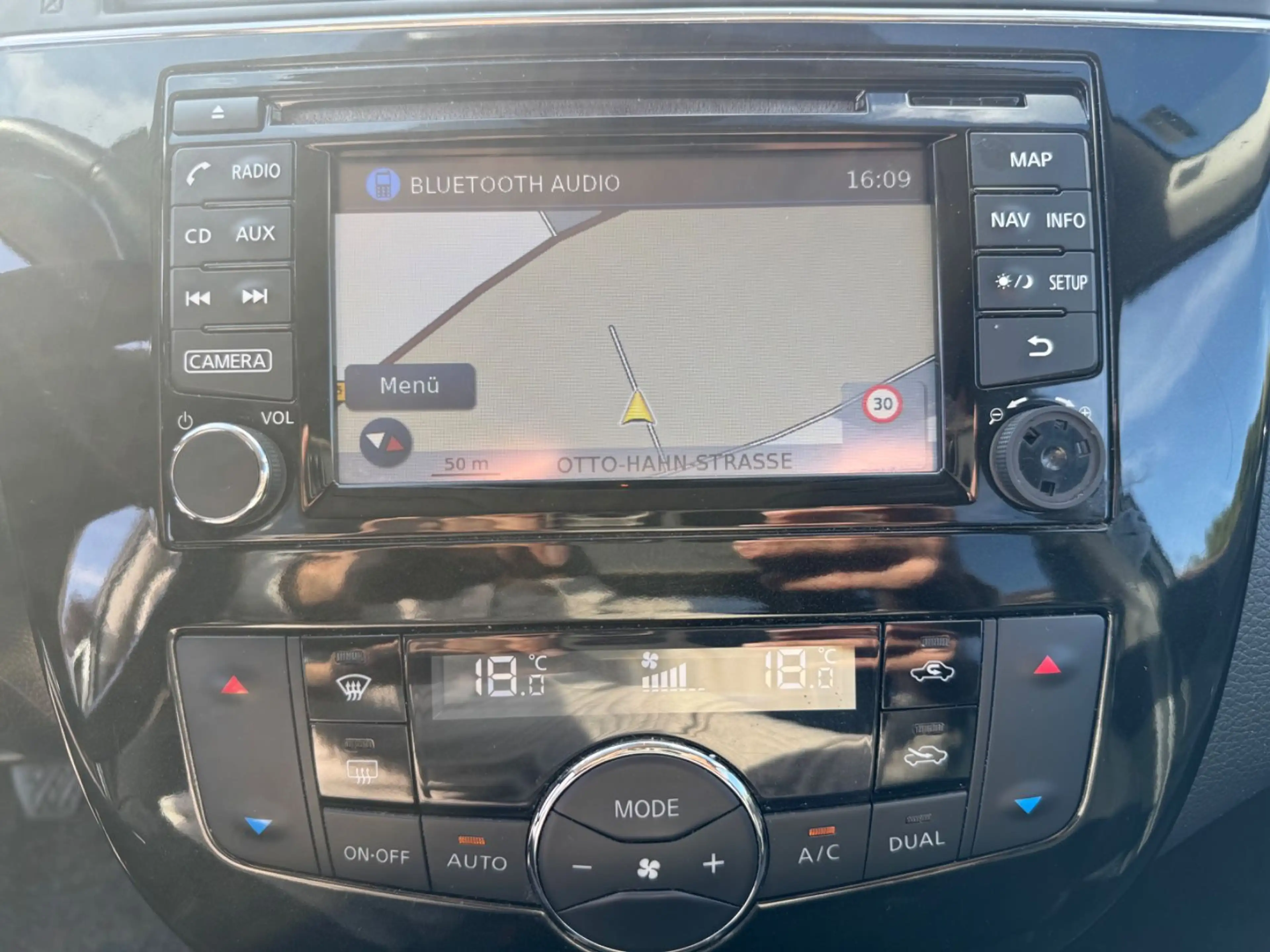 Nissan Pulsar 1.5 Diesel N-Tec Navi Kamera Sitzeizung — photo 10