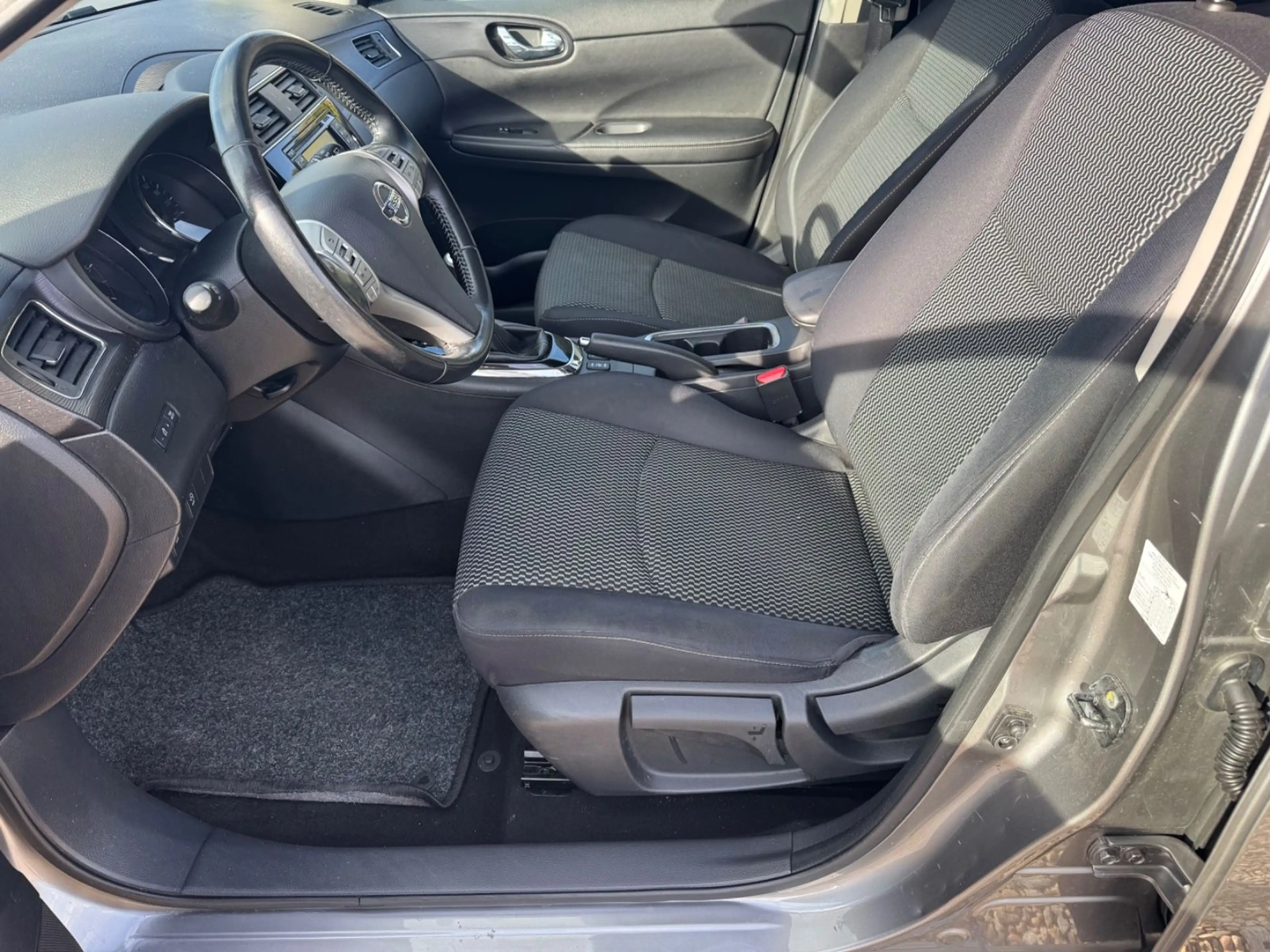 Nissan Pulsar 1.5 Diesel N-Tec Navi Kamera Sitzeizung — photo 7