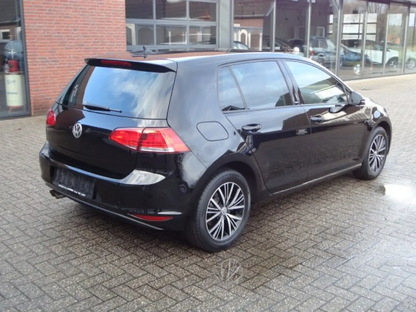 Volkswagen Golf 1.4 TSI ACT Highline ,Trekhaak ,Lmv ,Pdc ,Airco Zwart - 2