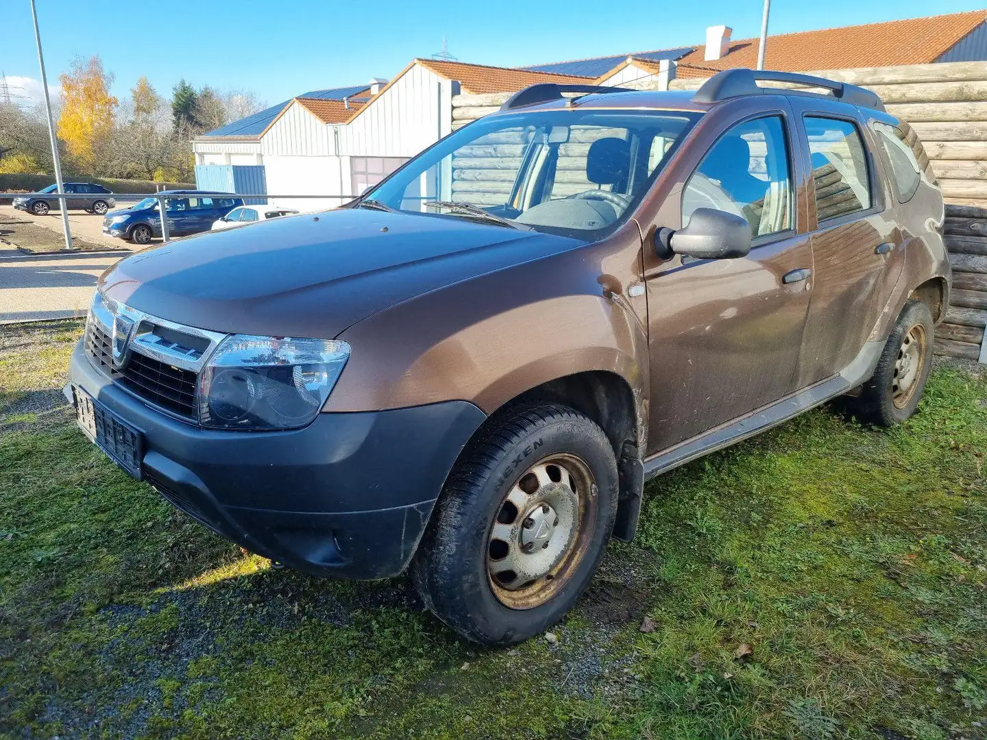 Dacia Duster 1.6 16V 105 4x4 Ambiance *KEINE Klima* Braun - 1