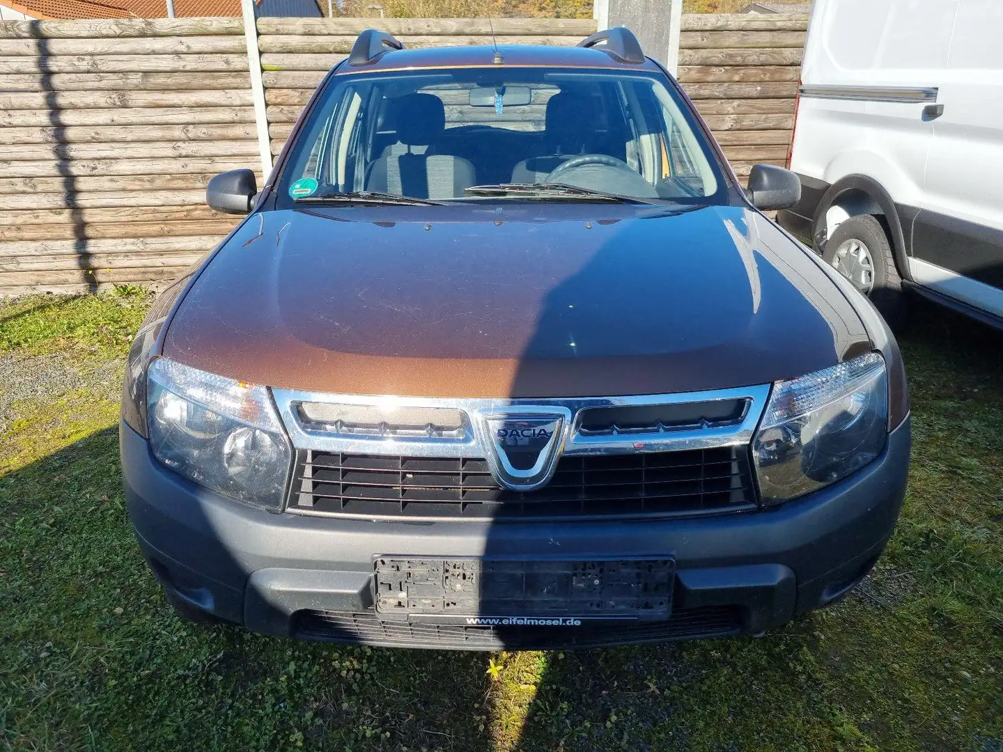 Dacia Duster 1.6 16V 105 4x4 Ambiance *KEINE Klima* Braun - 2