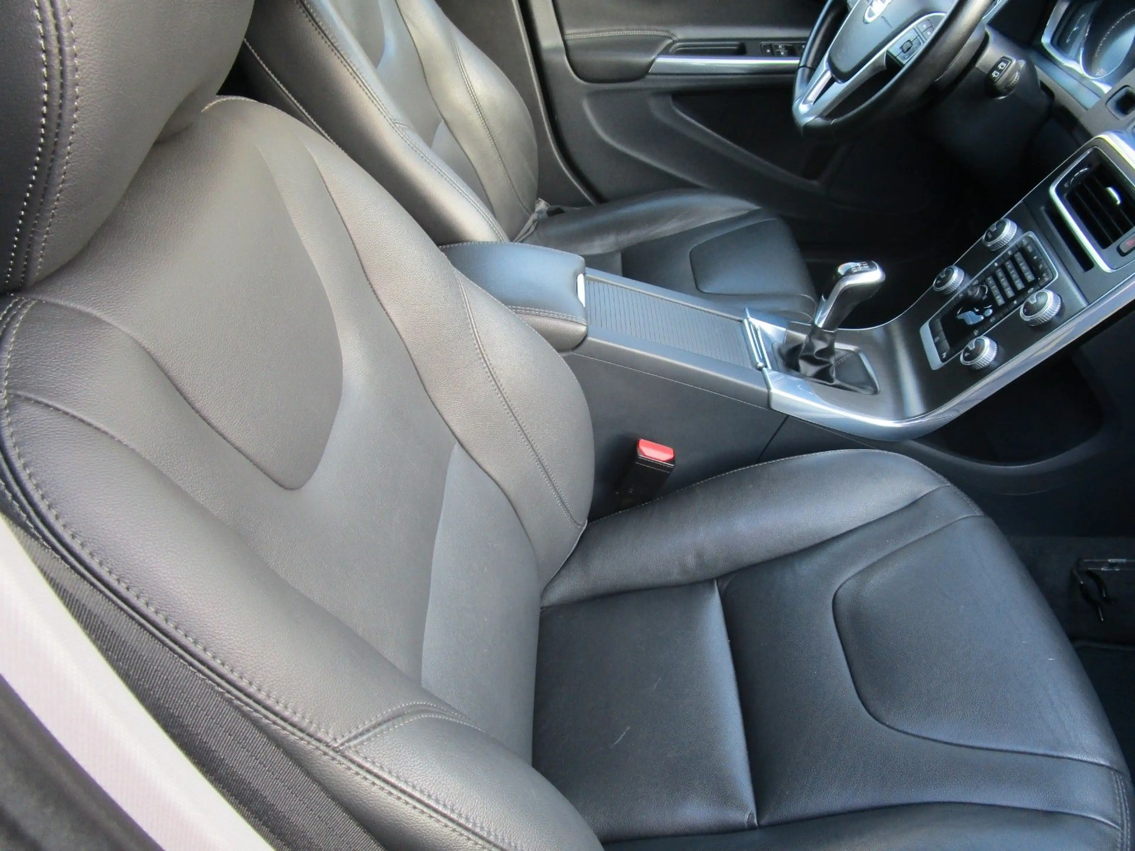 Volvo V60 Cross Country Leder,Navi erst 99000TKM — photo 8