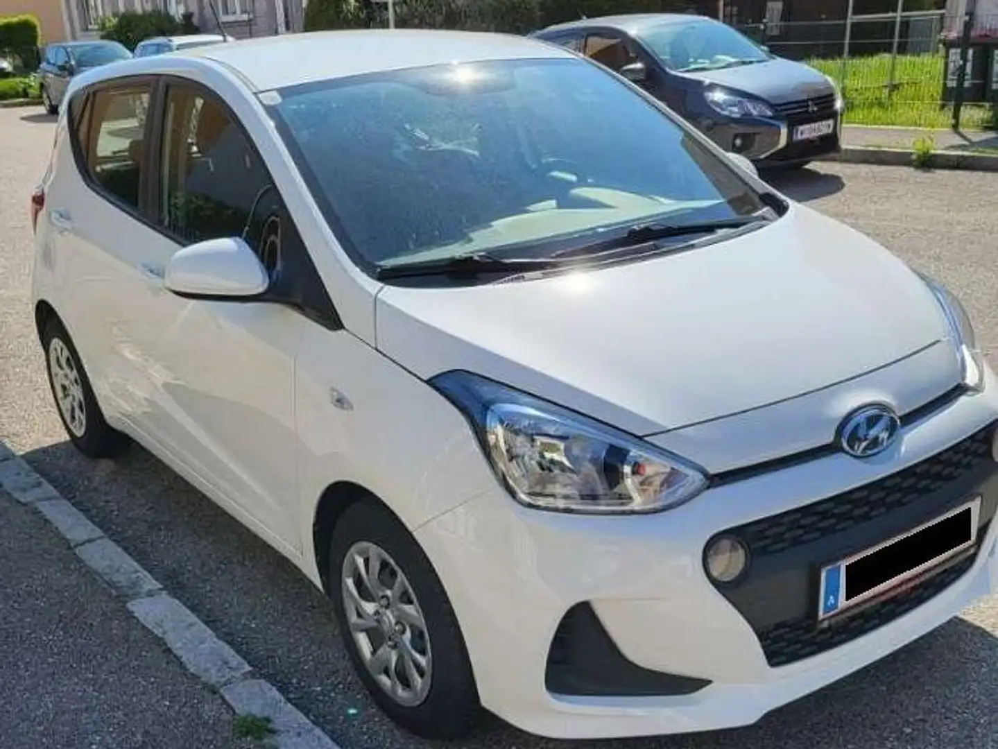 Hyundai i10 1.0 Weiß - 1