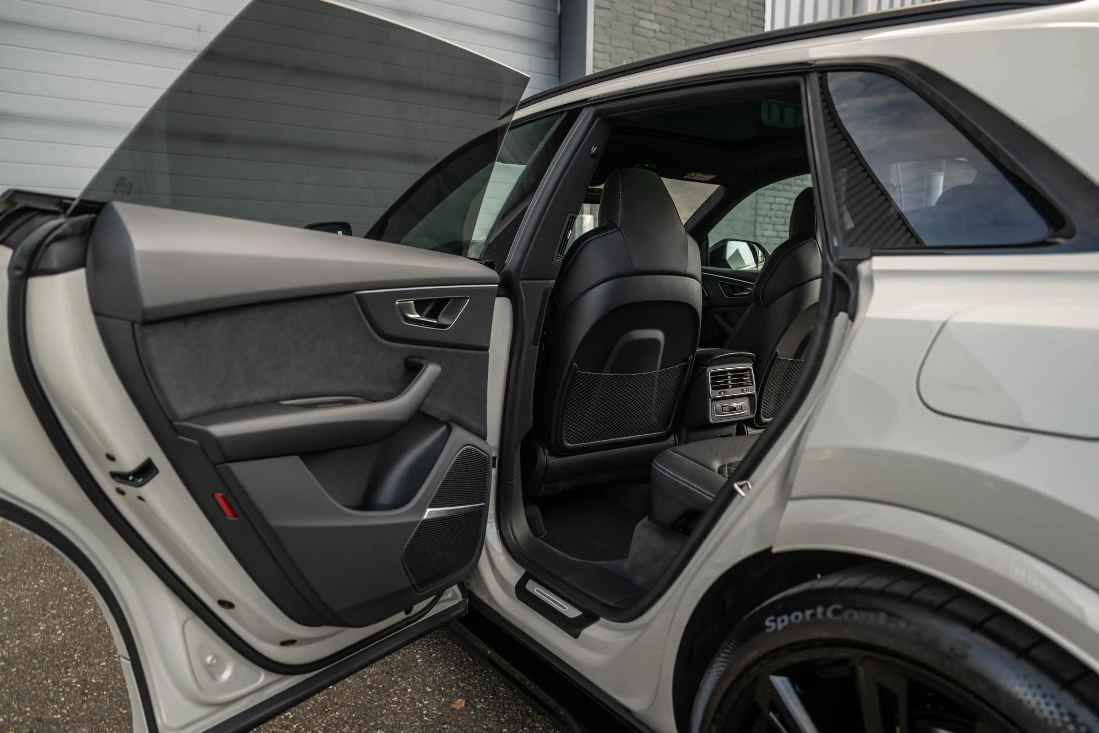 Audi Q8 60 TFSI e quattro Pro Line S Competition Audi Excl — photo 31