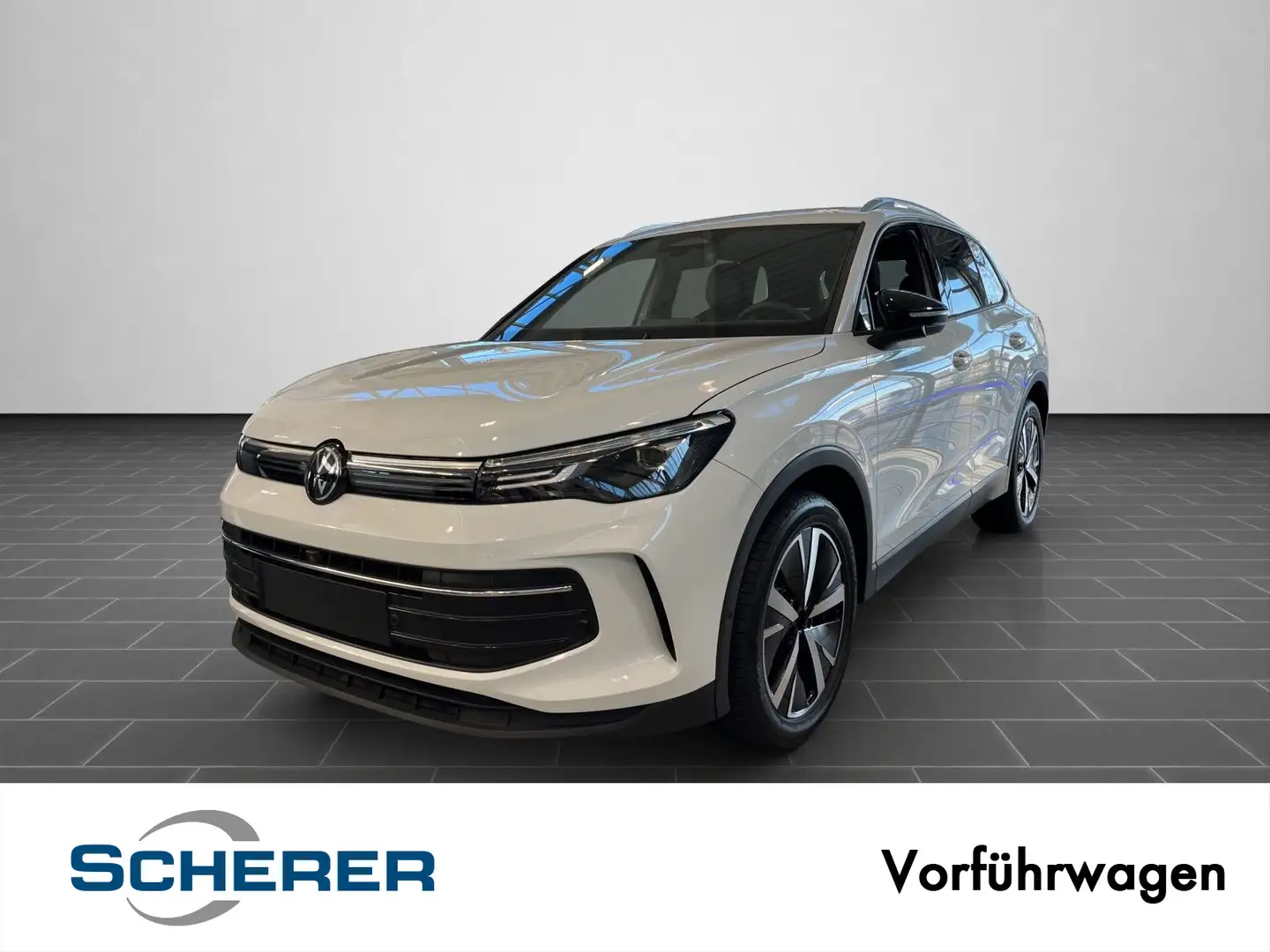 Volkswagen Tiguan Goal 2,0TDI 150PS DSG 19 Zoll Area View A Weiß - 1