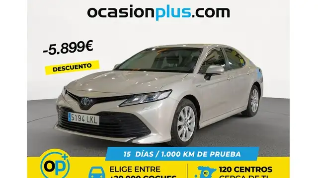 Toyota Camry Híbrido Business Aut.